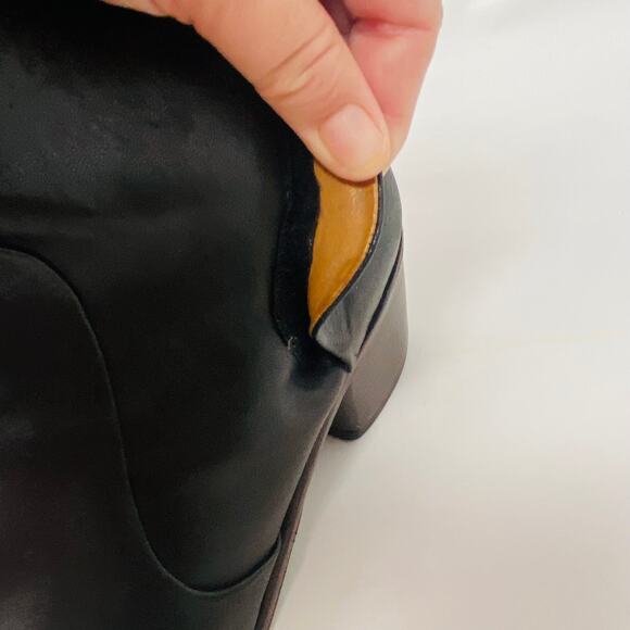 P. Monjo Womens Black Leather Pull-On Round Toe Cap Ankle Boots Size EU41 - Picture 4 of 15